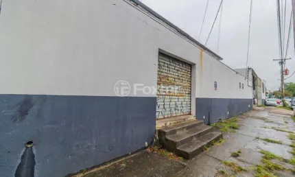 Barracão / Galpão / Depósito à venda na Avenida General Emílio Lúcio Esteves, 547, Santa Maria Goretti, Porto Alegre, 984 m2 por R$ 1.600.000