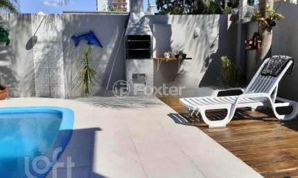 Casa com 2 quartos à venda na Rua Tobias da Silva, 18, Rio Branco, Novo Hamburgo, 165 m2 por R$ 535.000