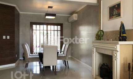 Casa com 4 quartos à venda na Rua Capistrano de Abreu, 771, Niterói, Canoas, 489 m2 por R$ 1.060.000
