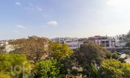 Apartamento com 2 quartos à venda na avenida professor oscar pereira, 1220, azenha, porto alegre, 55 m2 por r$ 245.000