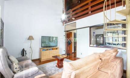 Casa com 4 quartos à venda na Rua Soledade, 272, Centro, Esteio, 235 m2 por R$ 750.000