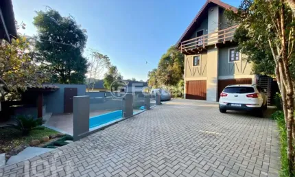 Casa com 3 quartos à venda na Rua Assis Brasil, 657, Maggi, Canela, 380 m2 por R$ 1.500.000
