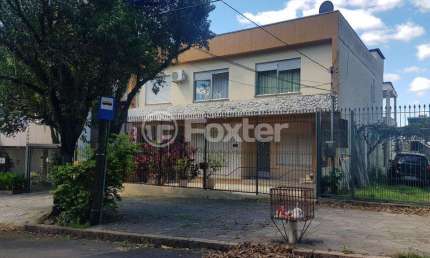 Casa com 3 quartos à venda na Rua Irene Capponi Santiago, 425, Cristo Redentor, Porto Alegre, 312 m2 por R$ 955.000