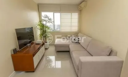 Apartamento com 3 quartos à venda na avenida dom cláudio josé gonçalves ponce de leão, 140, vila ipiranga, porto alegre, 68 m2 por r$ 525.000