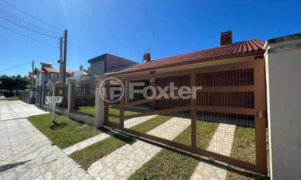 Casa com 3 quartos à venda na Rua das Rosas, 3711, Capão Novo, Capão da Canoa, 166 m2 por R$ 690.000