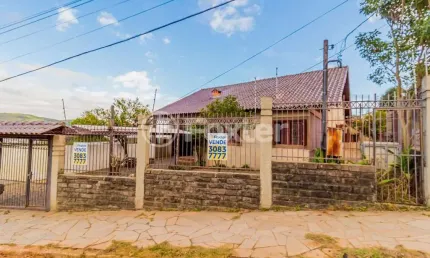 Casa com 4 quartos à venda na Via Um, 368, Jardim Carvalho, Porto Alegre, 160 m2 por R$ 500.000