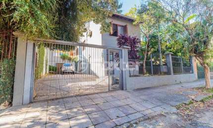 Casa comercial com 3 salas à venda na Rua José Scutari, 304, Passo da Areia, Porto Alegre, 290 m2 por R$ 920.000