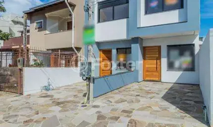 Casa com 2 quartos à venda na rua manoel braga gastal, 11, hípica, porto alegre, 96 m2 por r$ 433.000