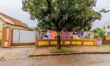 Casa com 2 quartos à venda na Rua Canela, 247, Cavalhada, Porto Alegre, 346 m2 por R$ 200.000