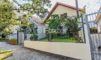 Casa com 3 quartos à venda na Rua Dom Diogo de Souza, 308, Cristo Redentor, Porto Alegre, 196 m2 por R$ 750.000