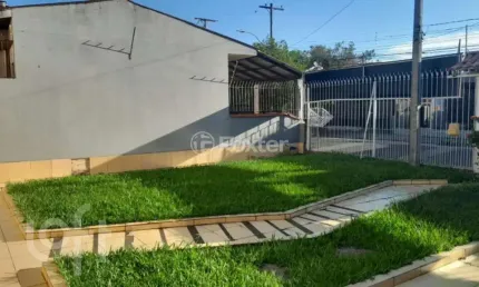 Casa com 3 quartos à venda na Rua Oliveira Lopes, 591, Sarandi, Porto Alegre, 120 m2 por R$ 330.000