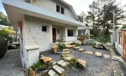 Casa com 4 quartos à venda na Rua João Paim Xavier, 120, Ipê Amarelo, Gramado, 304 m2 por R$ 1.800.000