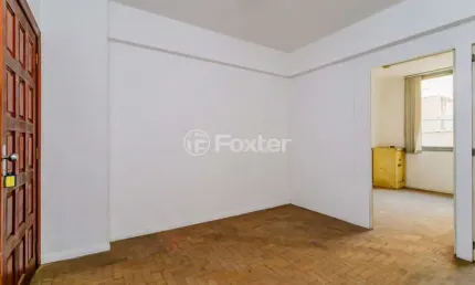 Sala comercial com 1 sala à venda na rua vigário josé inácio, 250, centro histórico, porto alegre, 49 m2 por r$ 57.000