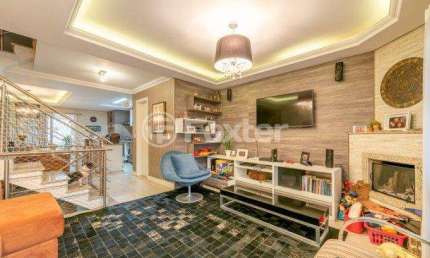 Casa com 3 quartos à venda na Rua do Pampa, 42, Costa e Silva, Porto Alegre, 157 m2 por R$ 950.000