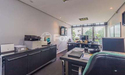 Sala comercial com 2 salas à venda na Avenida Plínio Brasil Milano, 289, Auxiliadora, Porto Alegre, 102 m2 por R$ 300.000
