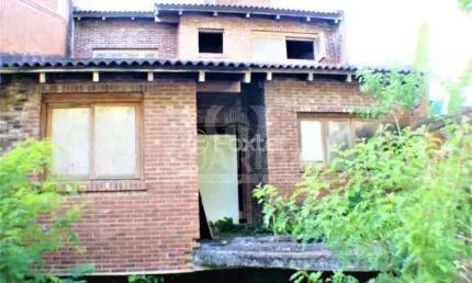 Casa com 4 quartos à venda na Rua Bazilio Pellin Filho, 900, Tristeza, Porto Alegre, 400 m2 por R$ 1.590.000