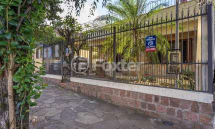 Casa com 4 quartos à venda na Rua Padre Todesco, 740, Partenon, Porto Alegre, 216 m2 por R$ 650.000