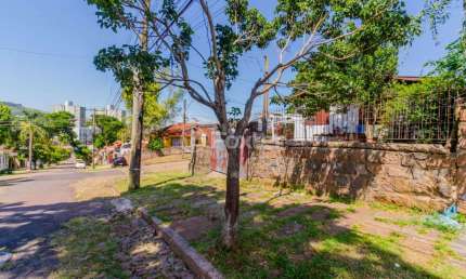 Terreno à venda na Rua Primeiro de Maio, 285, Partenon, Porto Alegre, 265 m2 por R$ 280.000