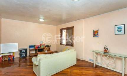 Casa com 2 quartos à venda na Rua Doutor Mário Totta, 2100, Tristeza, Porto Alegre, 215 m2 por R$ 665.000