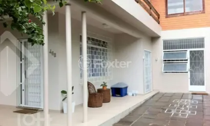 Casa com 4 quartos à venda na rua luiz cosme, 468, passo da areia, porto alegre, 152 m2 por r$ 950.000
