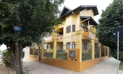 Casa com 3 quartos à venda na Rua Paulo Blaschke, 540, Jardim Itu Sabará, Porto Alegre, 310 m2 por R$ 790.000