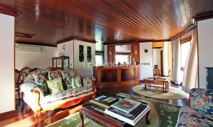 Casa com 6 quartos à venda na Avenida da Cavalhada, 5205, Cavalhada, Porto Alegre, 888 m2 por R$ 3.830.000