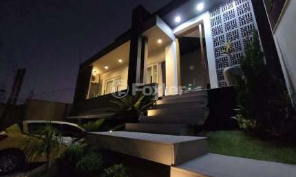 Casa com 3 quartos à venda na Rua Carlos Leopoldo Schüller, 621, Parque da Matriz, Cachoeirinha, 140 m2 por R$ 840.000