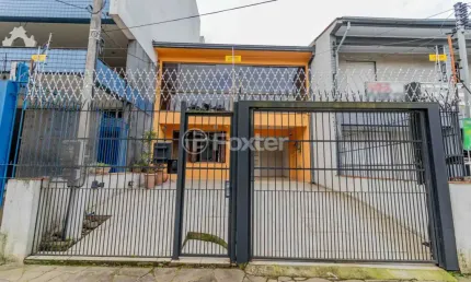 Casa com 4 quartos à venda na rua damasco, 38, azenha, porto alegre, 229 m2 por r$ 680.000