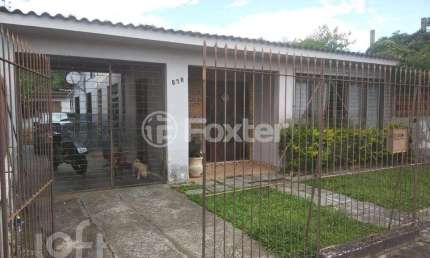 Casa com 3 quartos à venda na Rua Cirino Prunes, 620, Espírito Santo, Porto Alegre, 154 m2 por R$ 490.000