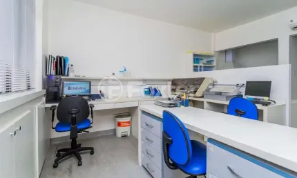 Sala comercial com 1 sala à venda na Rua Garibaldi, 659, Floresta, Porto Alegre, 66 m2 por R$ 70.000