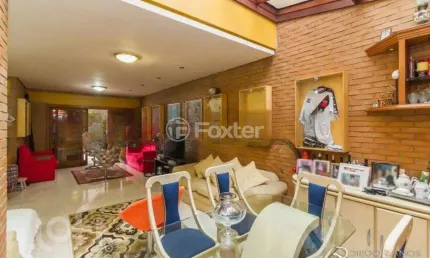 Casa com 3 quartos à venda na Avenida Porto Alegre, 145, Medianeira, Porto Alegre, 278 m2 por R$ 1.092.000