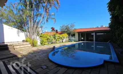 Casa com 3 quartos à venda na Rua Doutor Alfredo Mathias Wiltgen, 525, Boa Vista, Porto Alegre, 308 m2 por R$ 1.700.000