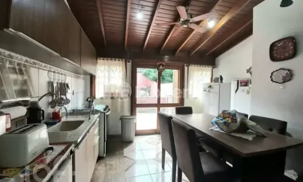 Casa com 3 quartos à venda na rua james bocacio, 116, hípica, porto alegre, 123 m2 por r$ 450.000