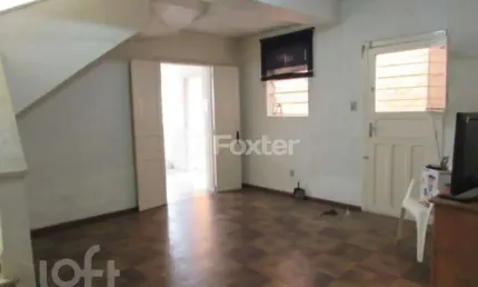 Casa com 3 quartos à venda na Rua Luiz de Camões, 192, Santo Antônio, Porto Alegre, 160 m2 por R$ 450.000
