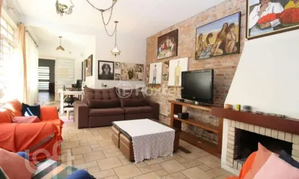 Casa com 4 quartos à venda na Travessa Luiz Rossetti, 16, Azenha, Porto Alegre, 336 m2 por R$ 880.000