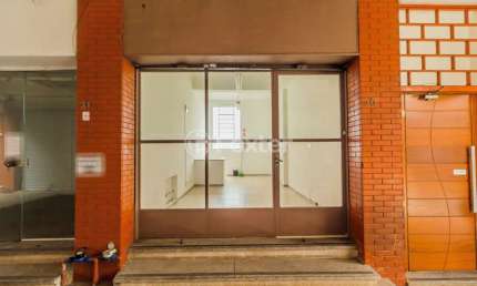 Sala comercial à venda na Avenida Benjamin Constant, 19, São João, Porto Alegre, 50 m2 por R$ 250.000