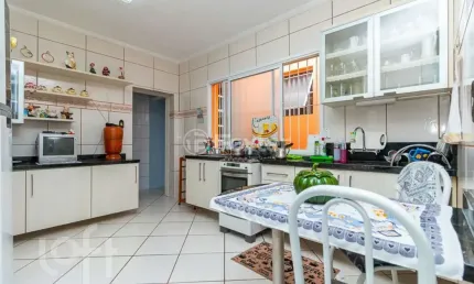 Casa com 3 quartos à venda na Rua Octacílio José Dias, 9, Passo das Pedras, Porto Alegre, 162 m2 por R$ 500.000