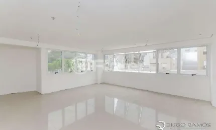 Sala comercial com 1 sala à venda na Rua Eudoro Berlink, 646, Auxiliadora, Porto Alegre, 51 m2 por R$ 430.000