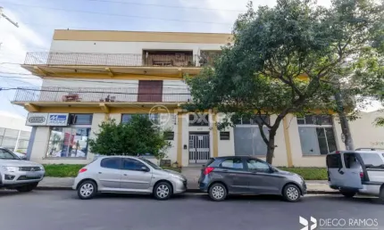 Apartamento com 3 quartos à venda na Travessa Escobar, 285, Camaquã, Porto Alegre, 146 m2 por R$ 450.000