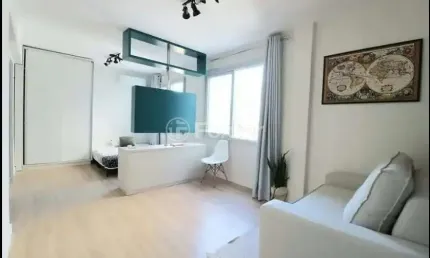 Apartamento com 1 quarto à venda na Rua Demétrio Ribeiro, 805, Centro Histórico, Porto Alegre, 27 m2 por R$ 215.000