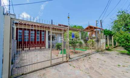Casa com 3 quartos à venda na Avenida Salvador Leão, 818, Sarandi, Porto Alegre, 105 m2 por R$ 513.000