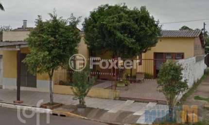 Casa com 2 quartos à venda na Avenida Esperança, 17, Guajuviras, Canoas, 42 m2 por R$ 365.000