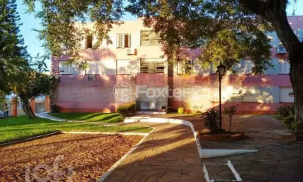 Apartamento com 2 quartos à venda na rua doutor castro de menezes, 770, vila assunção, porto alegre, 54 m2 por r$ 220.000