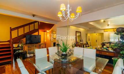 Casa com 4 quartos à venda na Avenida José Gertum, 355, Chácara das Pedras, Porto Alegre, 600 m2 por R$ 2.250.000