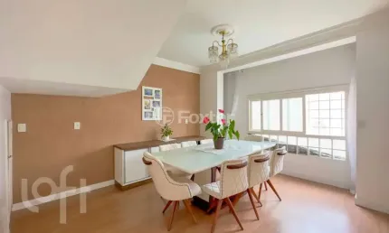 Casa com 3 quartos à venda na Avenida da Azenha, 1525, Azenha, Porto Alegre, 300 m2 por R$ 997.000