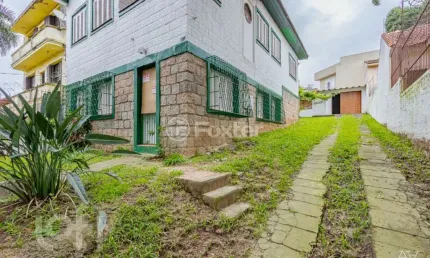 Casa com 3 quartos à venda na Rua Humberto de Campos, 383, Partenon, Porto Alegre, 200 m2 por R$ 900.000