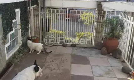 Casa com 2 quartos à venda na Rua Nunes, 35, Medianeira, Porto Alegre, 57 m2 por R$ 470.000