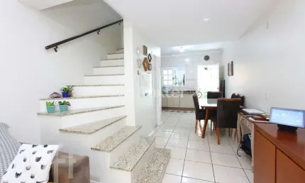 Casa com 2 quartos à venda na Rua Montana, 89, Mato Grande, Canoas, 73 m2 por R$ 310.100