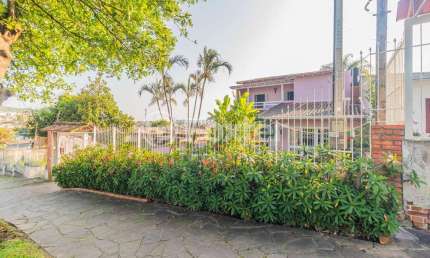 Casa com 4 quartos à venda na Rua Dona Otília, 201, Santa Tereza, Porto Alegre, 284 m2 por R$ 870.000