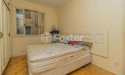 Apartamento com 3 quartos à venda na Rua Duque de Caxias, 840, Centro Histórico, Porto Alegre, 107 m2 por R$ 490.000